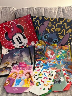 Disney Tote Bag Bundle - Large, medium and small. Great for your WN wheel! NWT
